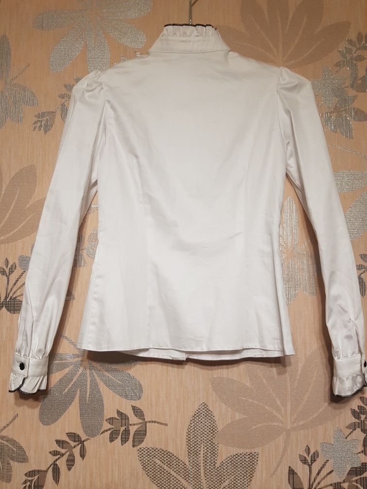Блуза школьная Зиронька 146 см.