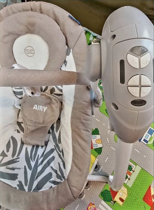 Дитяча гойдалка для немовлят