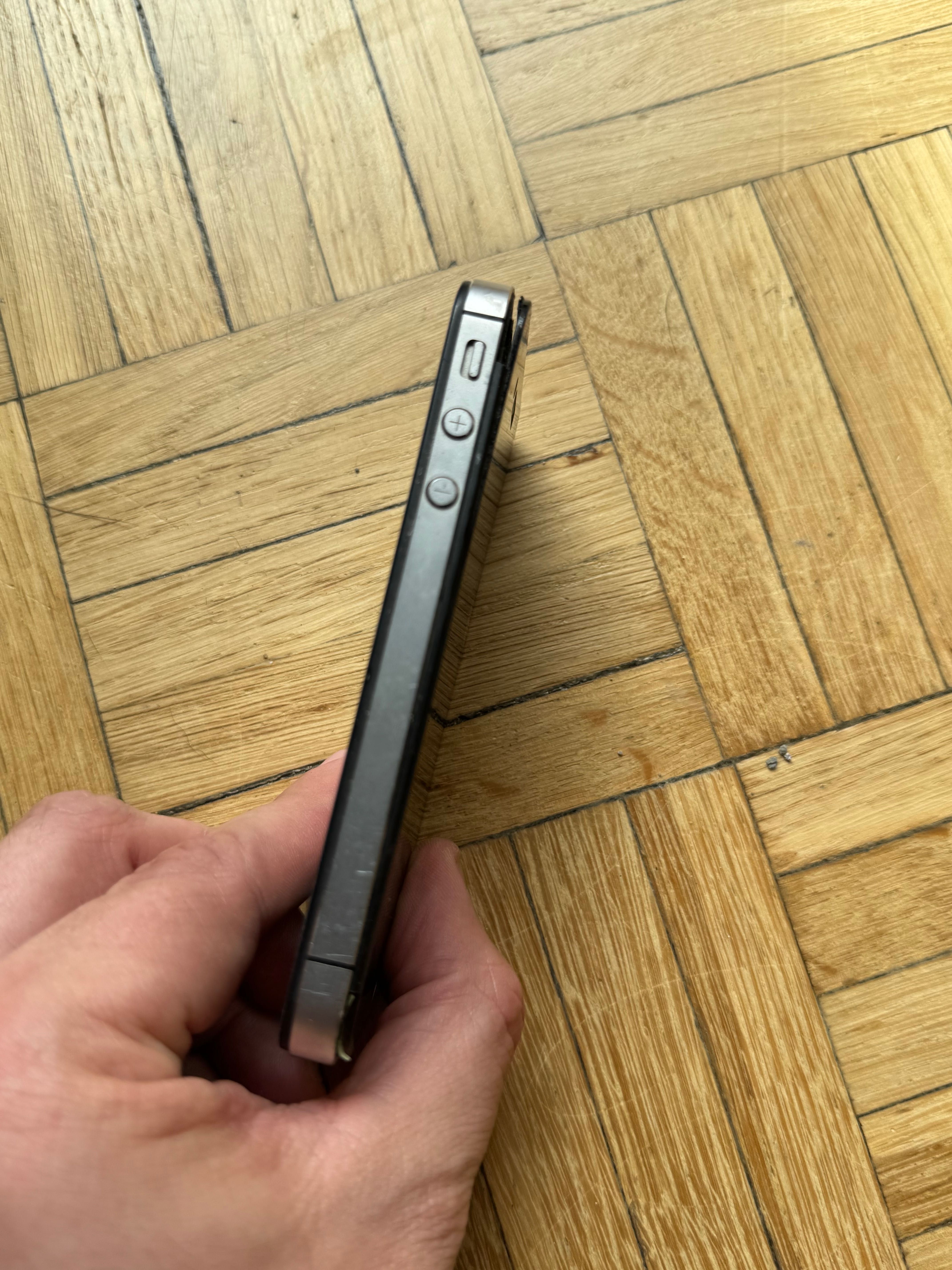iPhone 4 Stan nieznany