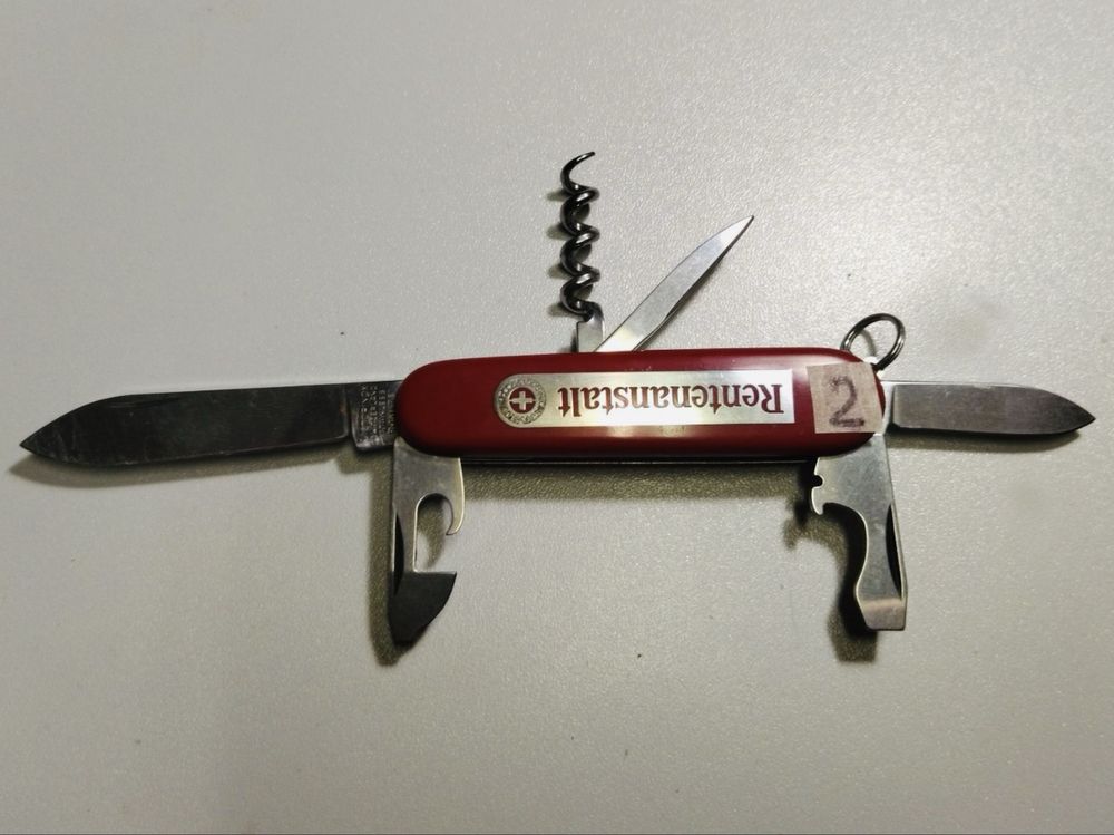 Продается складной нож Victorinox