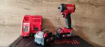 Klucz Udarowy FUEL 336 NM Najmniejszy na 18 V 2x5 AH Milwaukee