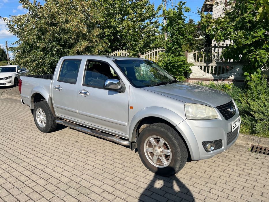 Isuzu Pick-up Isuzu great whall stread 2014 pickup 4/4 nissan navara