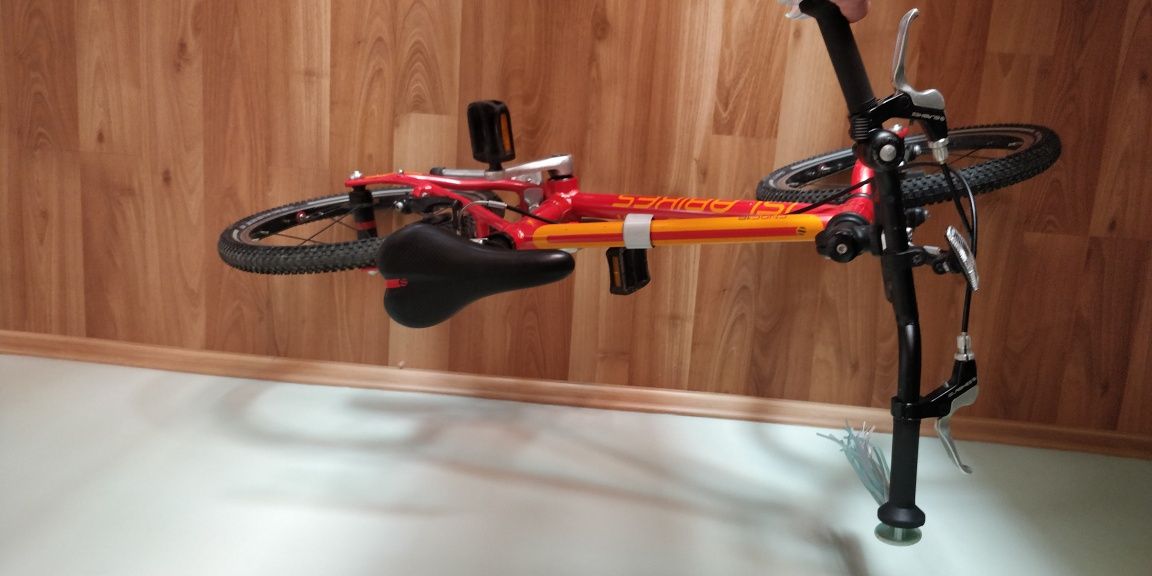 Rowerek Islabikes Cnoc 16 jak Woom