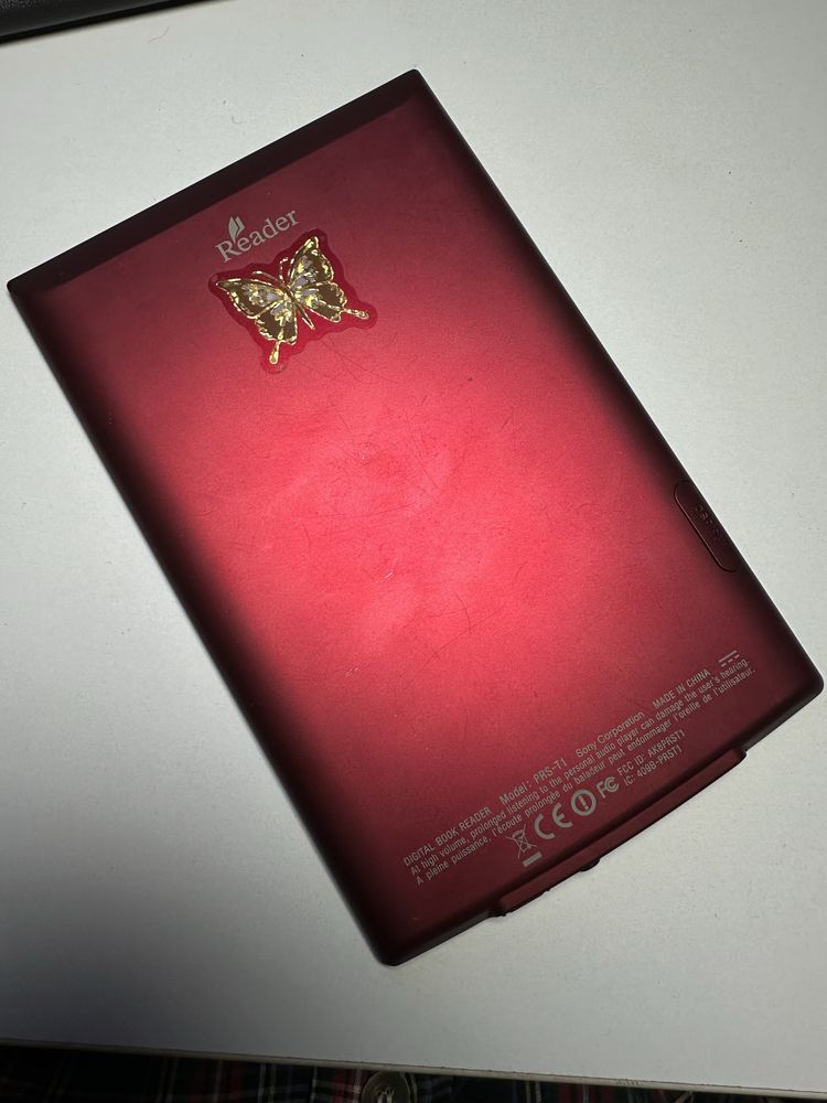 Електронна книга sony prs-t1