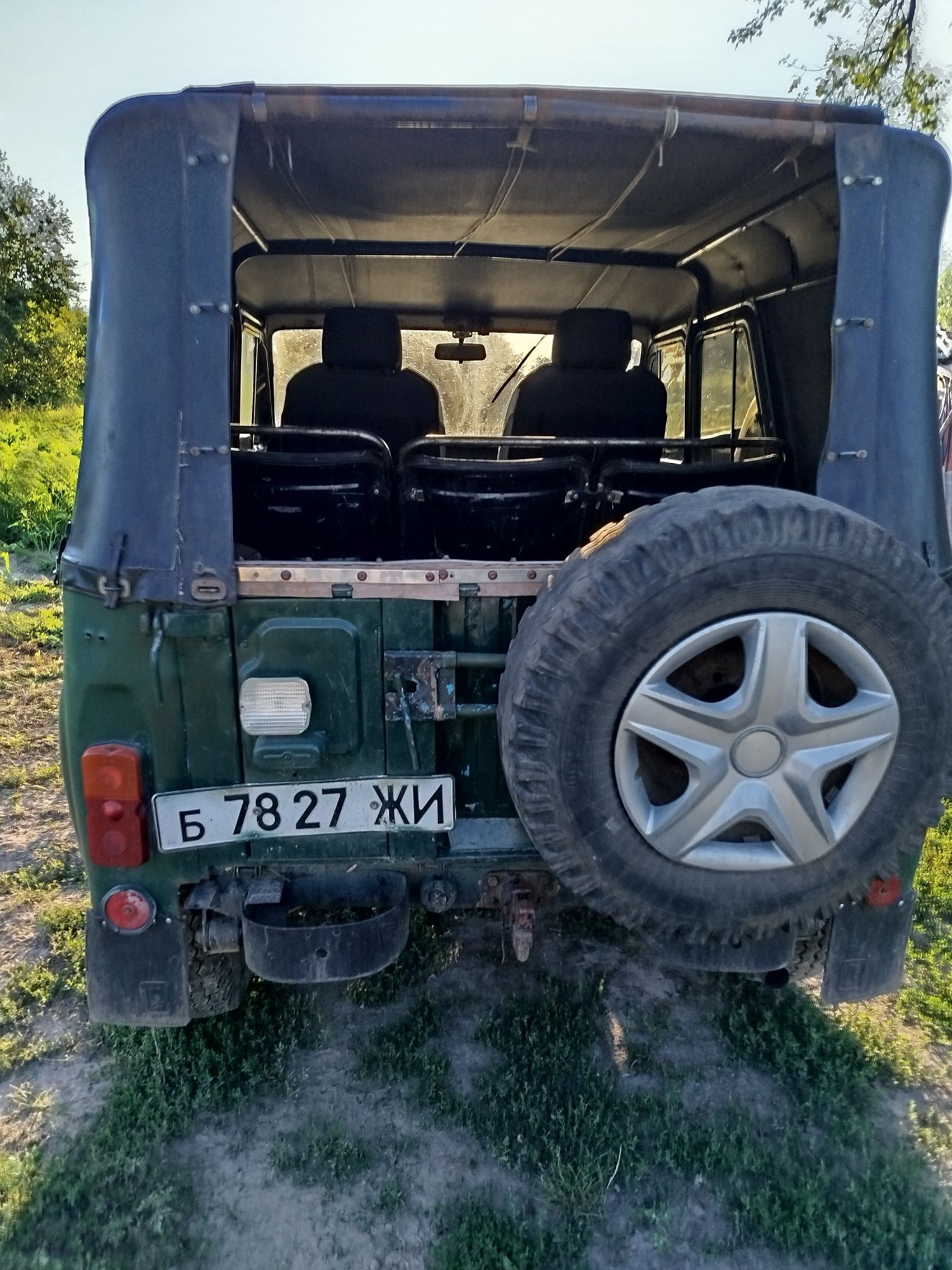 Продам уаз на повному ходу1988 року