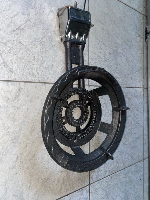 Газовая горелка.  С поджигом!