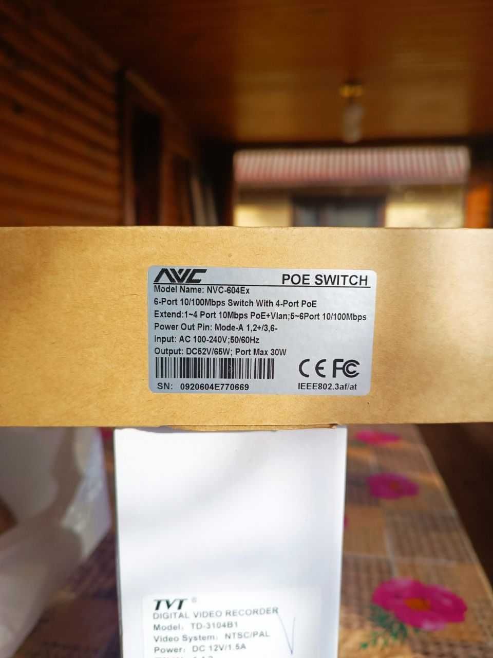 PoE-комутатор 6-портовий NVC-604Ex