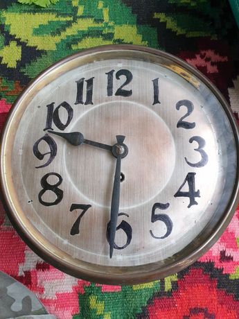 Часы старинные настенные