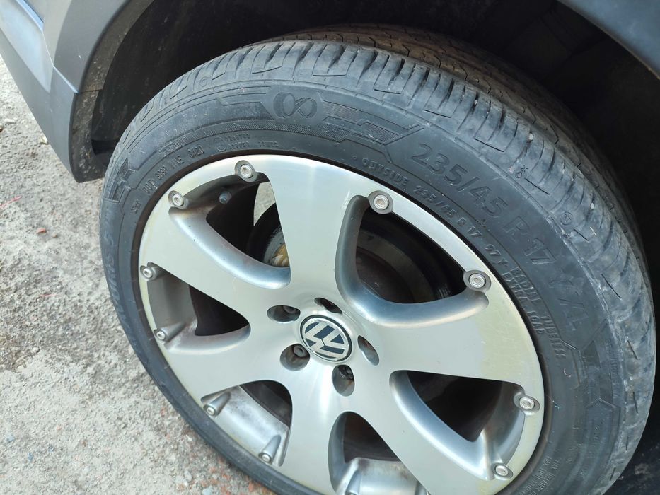 Volkswagen Touran Cross