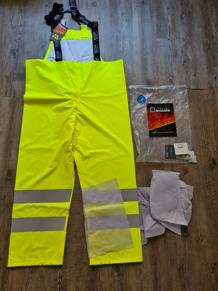 Nowe spodnie robocze przeciwdeszczowe, ognioodporne, ostrzegawcze M