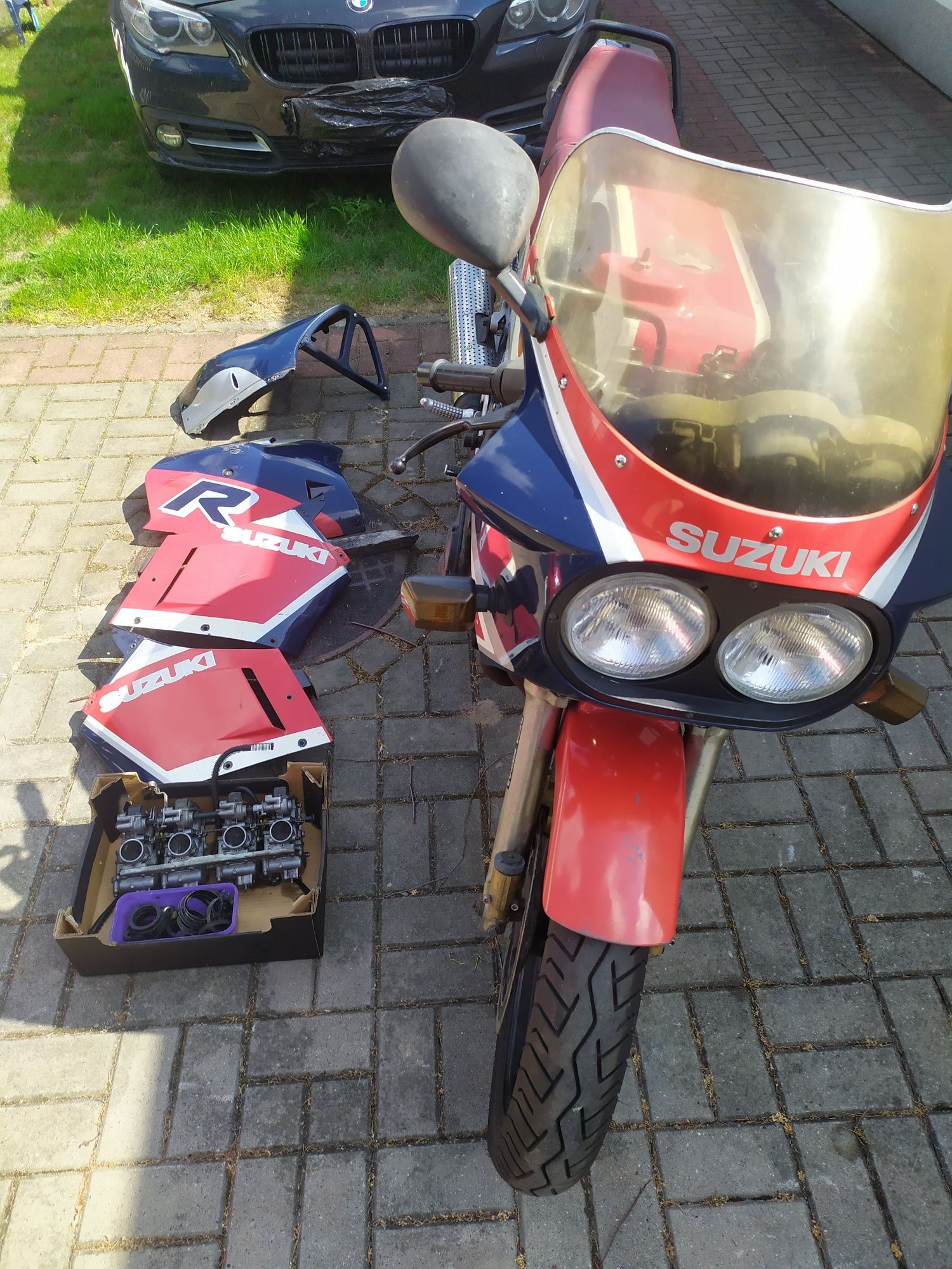 Suzuki GSXR 1100 86r olejak