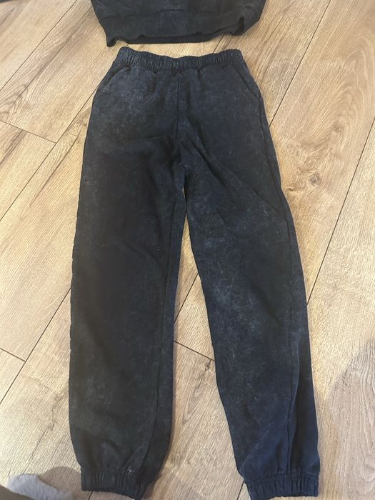 Dres dziewczęcy rozmiar 146