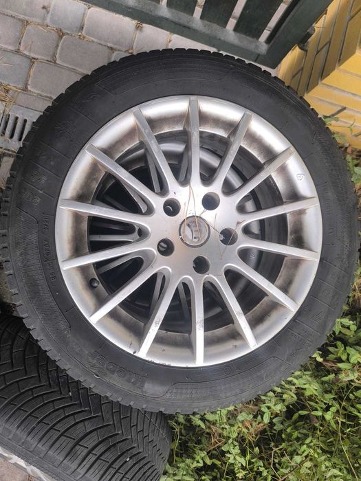Felgi z oponami wielosezonowymi Kleberg Quadraxer 2  205/55R16