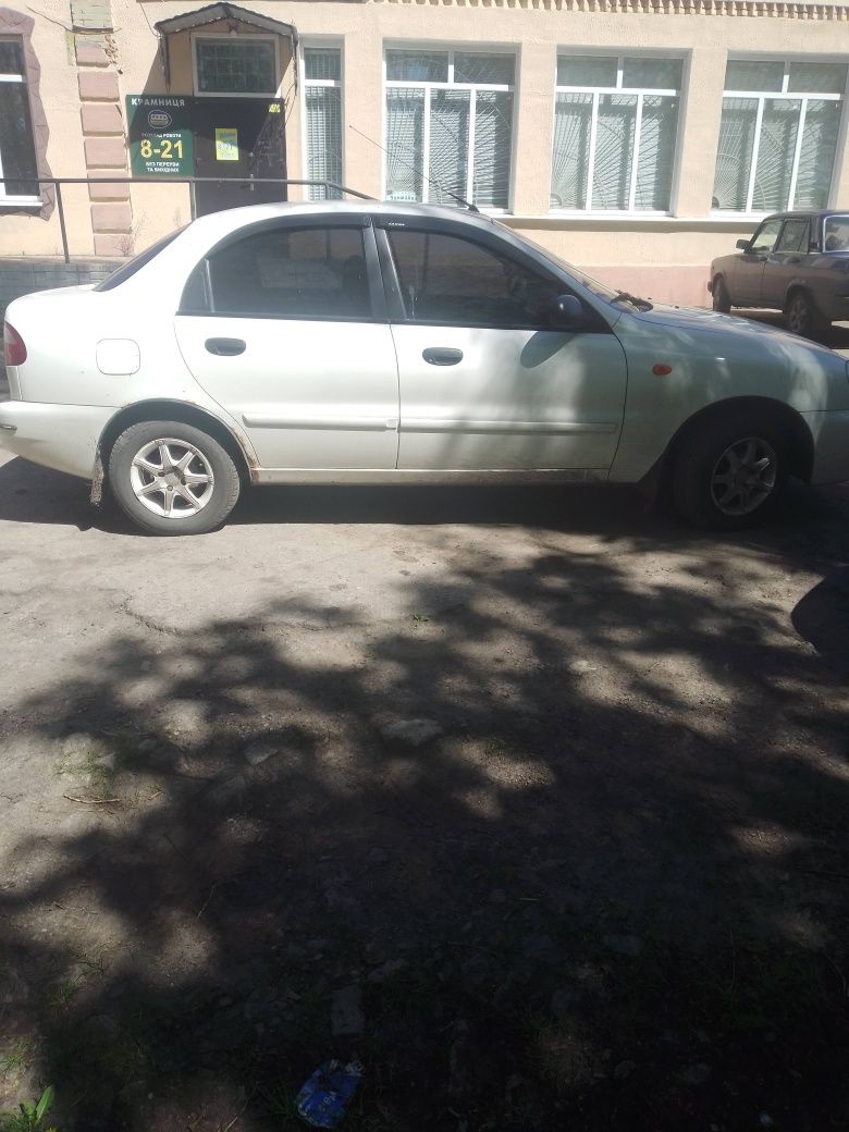 Продам автомобіль