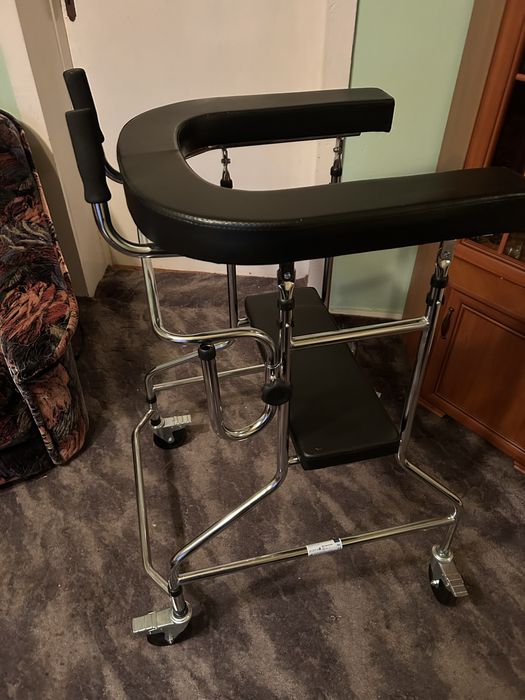 Wysoka podporka ambona inwalidzka