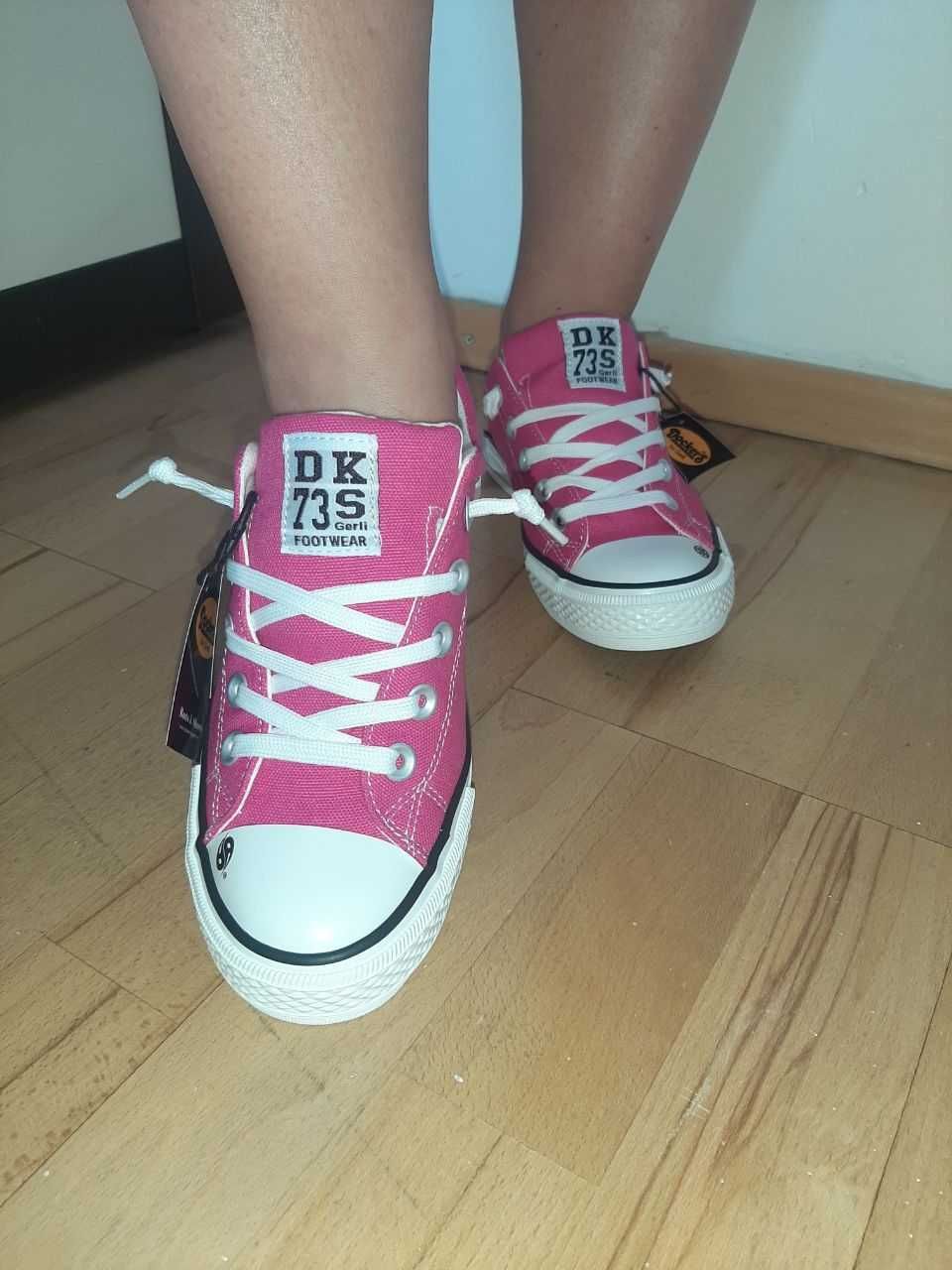 Продам кеды Dockers