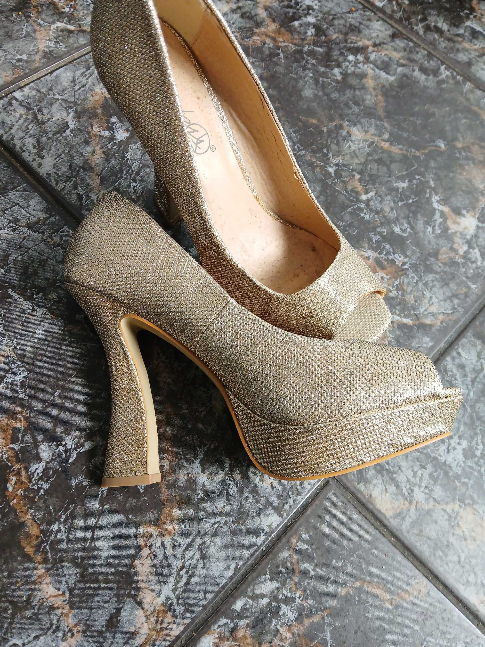 Buty wizytowe damskie rozm 41