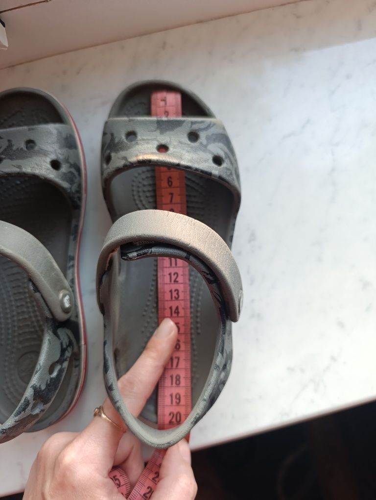 Детские босоножки Crocs
