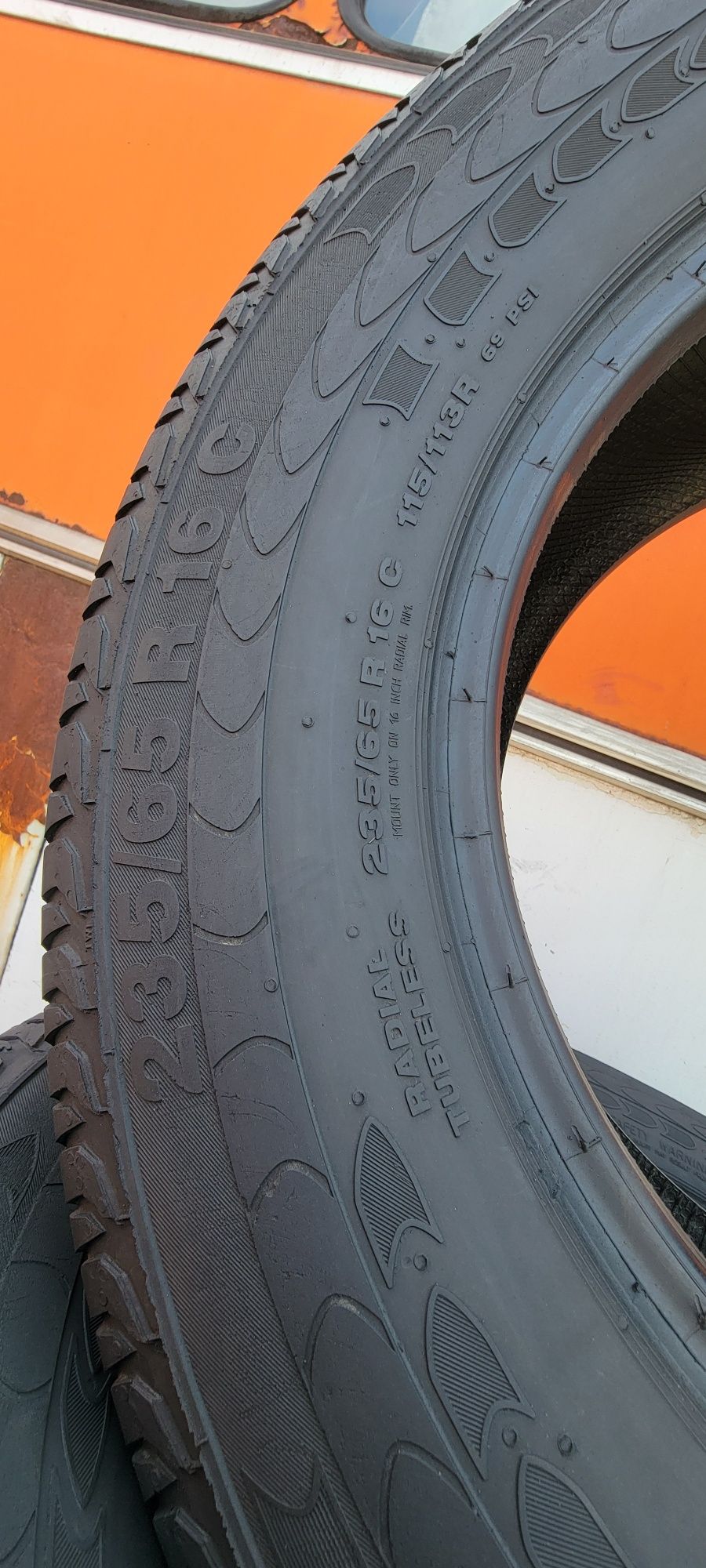 Автошины 235/65r16c резина Continental шины летние