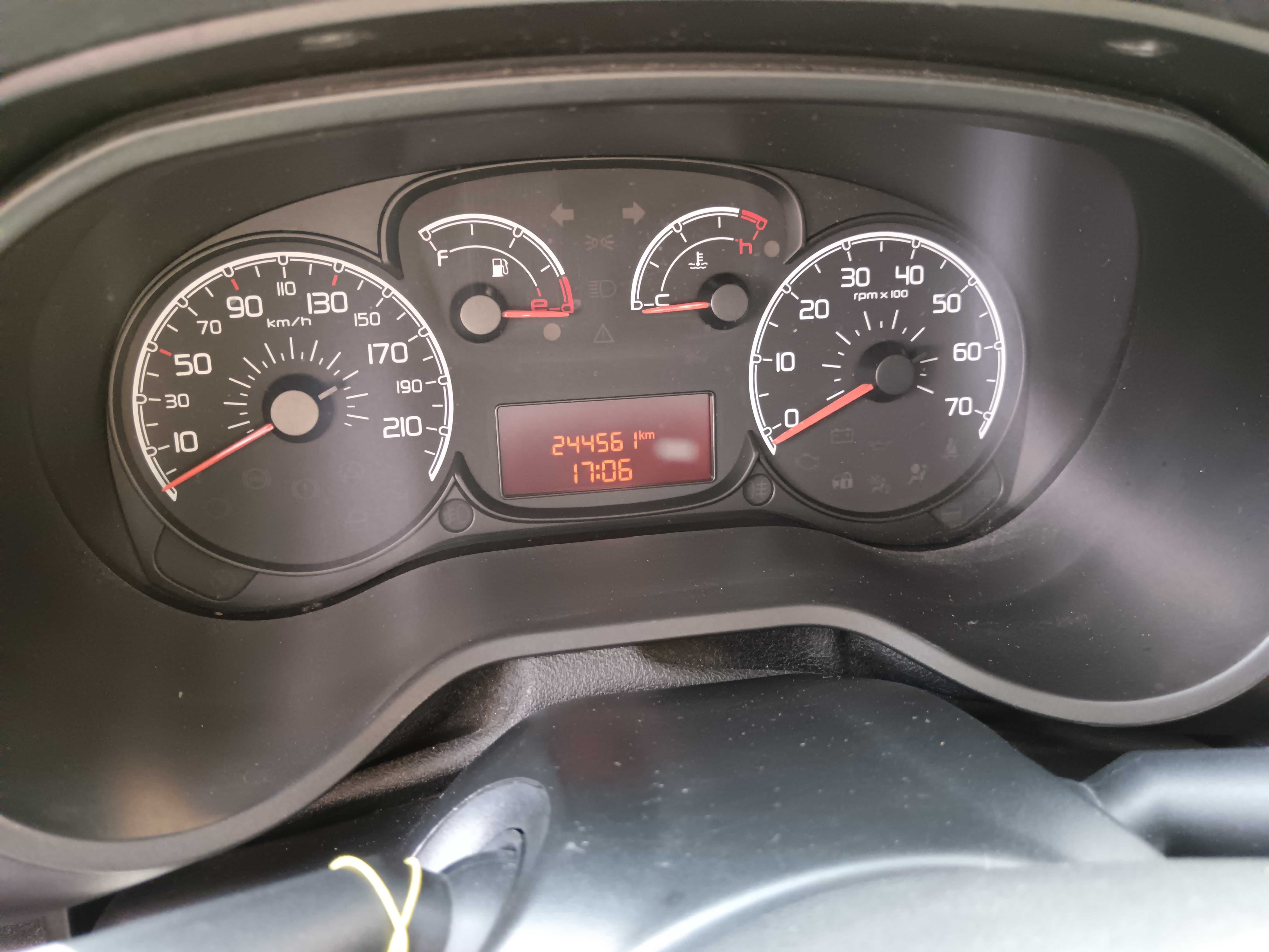 Fiat doblo 7 lugares 1.3 MultiJet 2010
