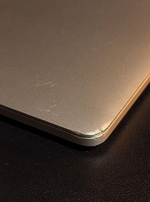 MacBook Pro 13” (A2159, 2019) – bardzo dobry stan