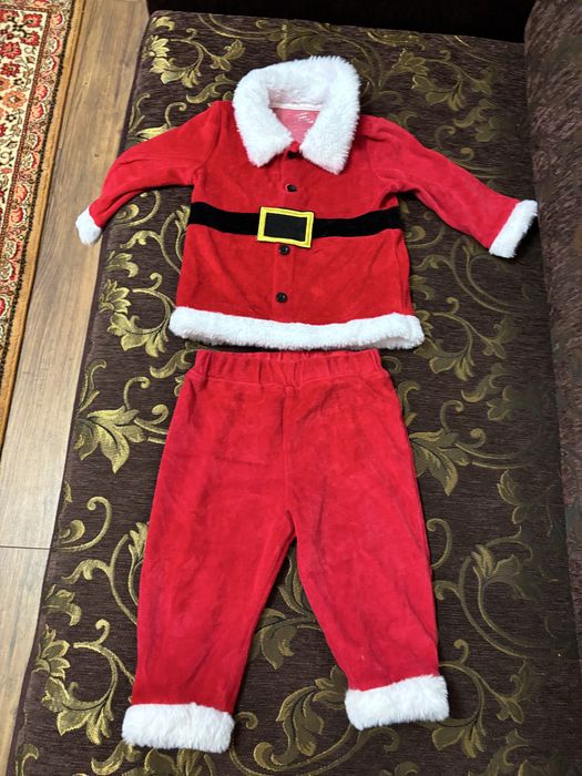 Новорічний костюм санти