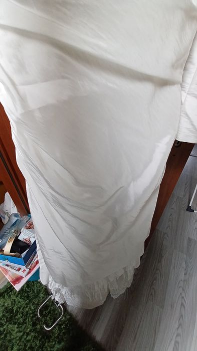 Suknia ślubna w kolorze ecru 40/164cm