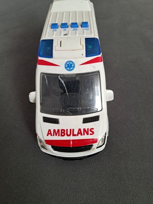 Auto dla dzieci Ambulans