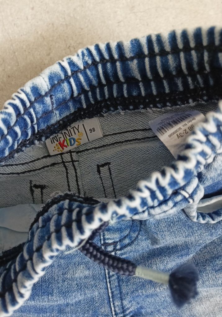 Spodnie jeansowe pumpy rozm 98