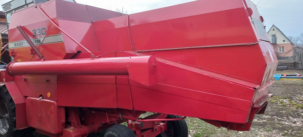 Комбайн Massey Ferguson 330 Массей  Фергюсон 330 MF 330
