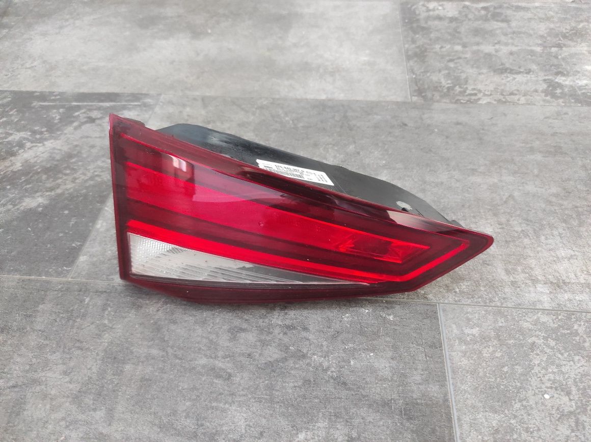 Lampa lewa tylna Seat ateca 2016/20, pozycyjne w klapę , wysyłka