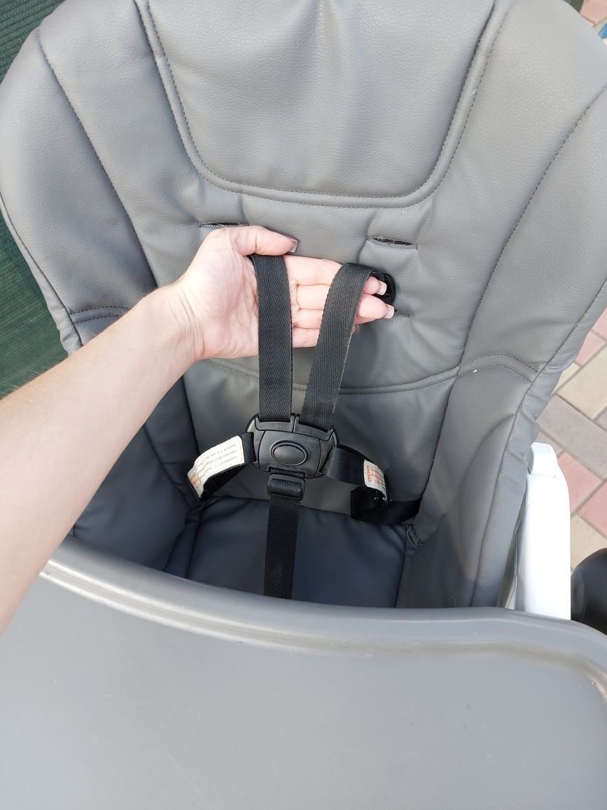 Стул для кормления CARRELLO Apricus