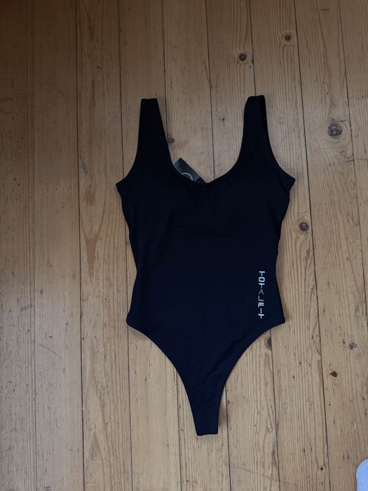 Продам купальник