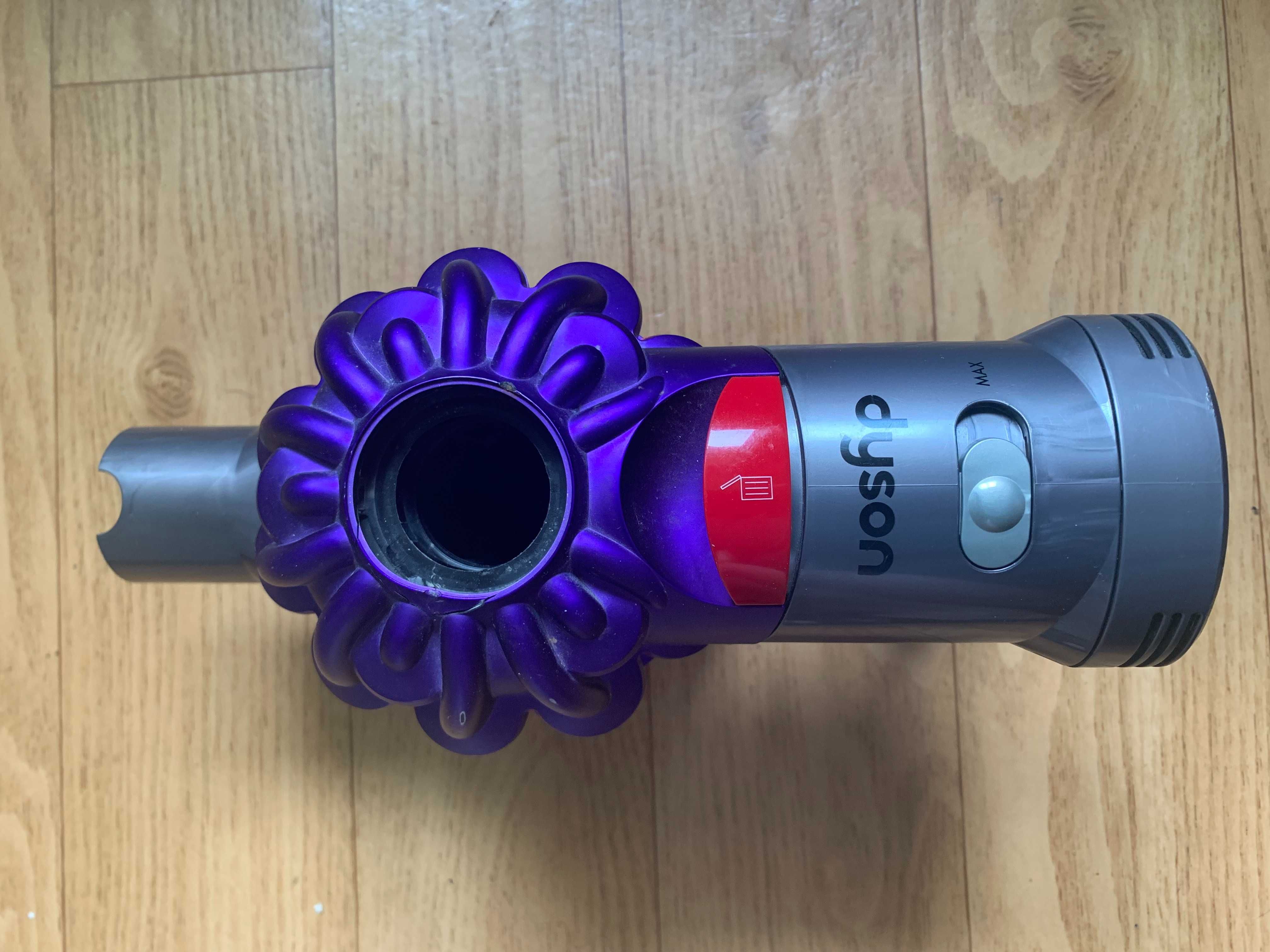 Пилесос Dyson V7