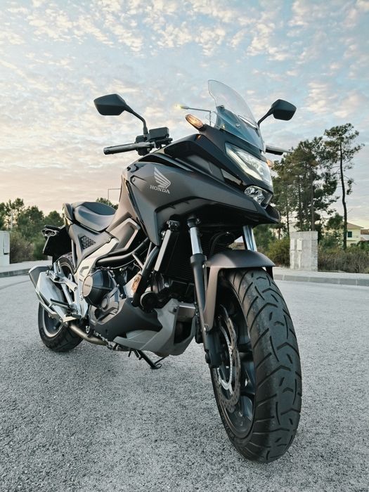 Honda NC750X apenas 2500km