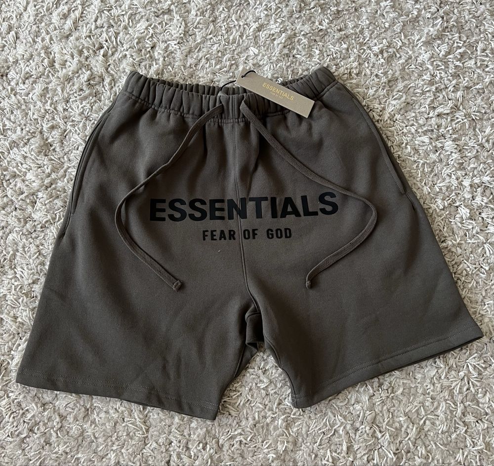 Fear of God essentials шорти