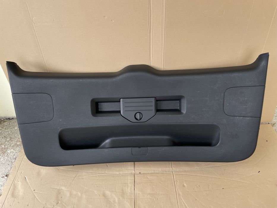 Tapicerka klapy bagażnika Seat Alhambra II 7N boczek