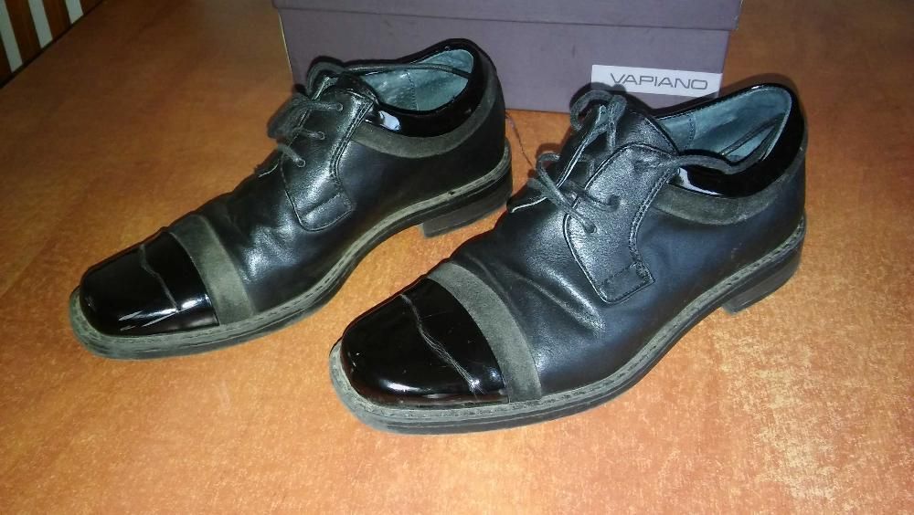 buty komunijne/wizytowe chłopięce CCC (Vapiano) rozmiar 33, stan db+