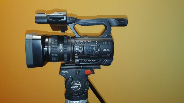 Kompaktowa niezawodna kamera Sony PXW-Z150 4K