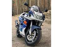 Suzuki GSX-R Suzuki GSX-R 750