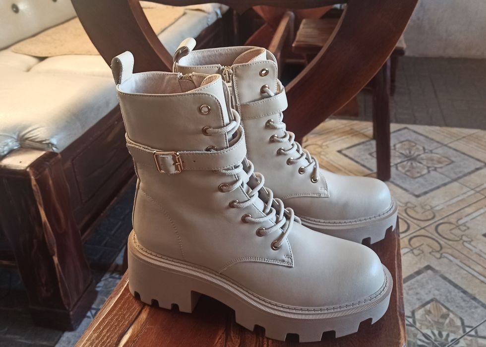 Черевики шкіряні жіночі 40р.