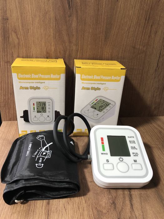 тонометр автоматический  з індикатором на зап'ястя від акумулятора