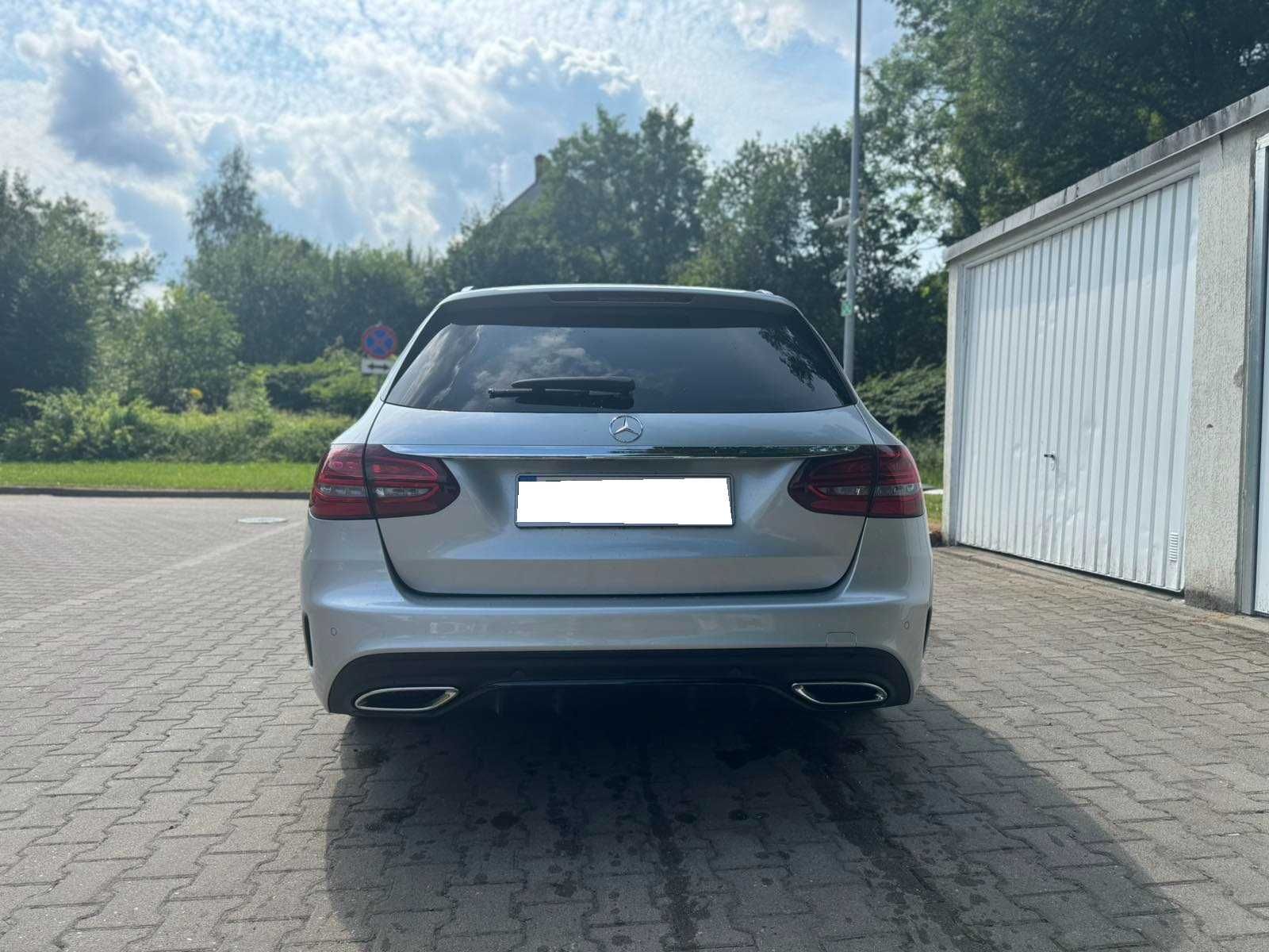 Wynajem Wypożyczalnia Samochodów Osobowych Mercedes C200 Automat