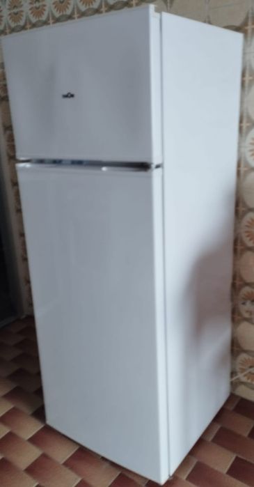 Frigorífico com congelador Thor