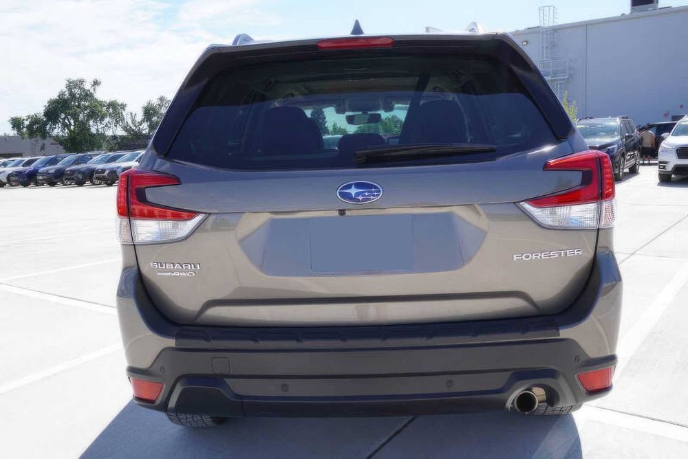 Subaru Forester Limited      2021
