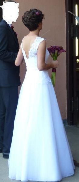 Piękna i wygodna sukienka ślubna Julia Rosa