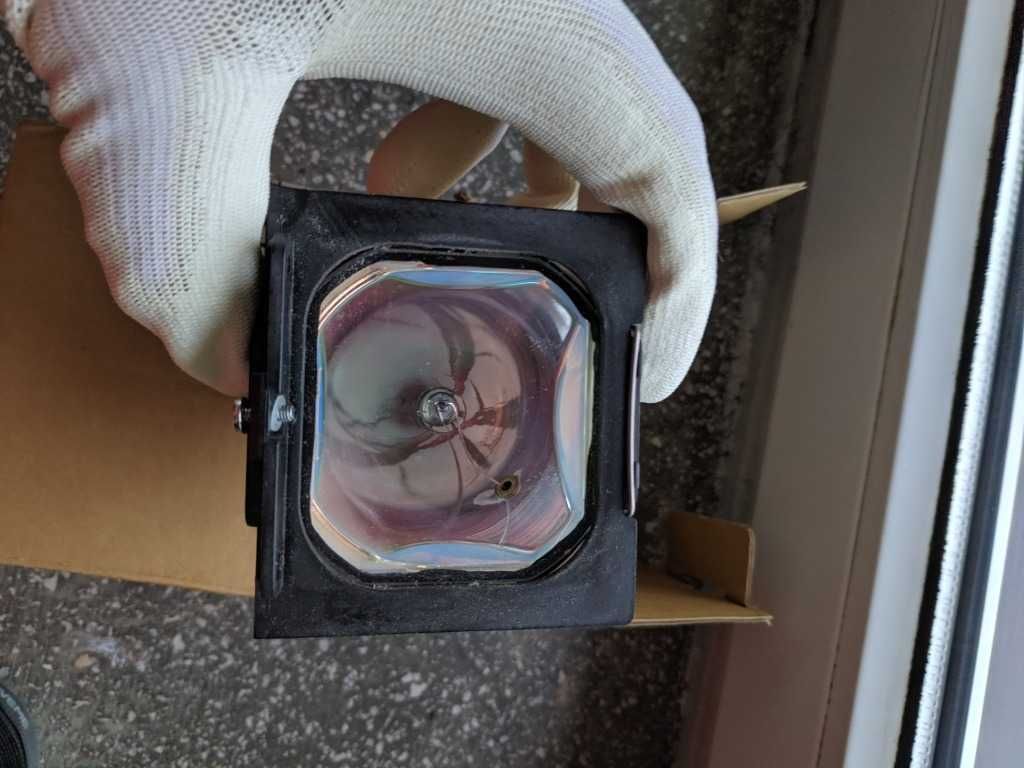 Lampy do projektora TOSHIBA TLPLU6