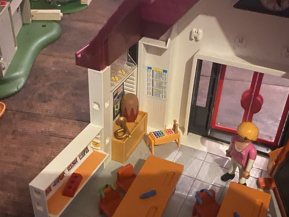 Playmobil, Escola com Professora