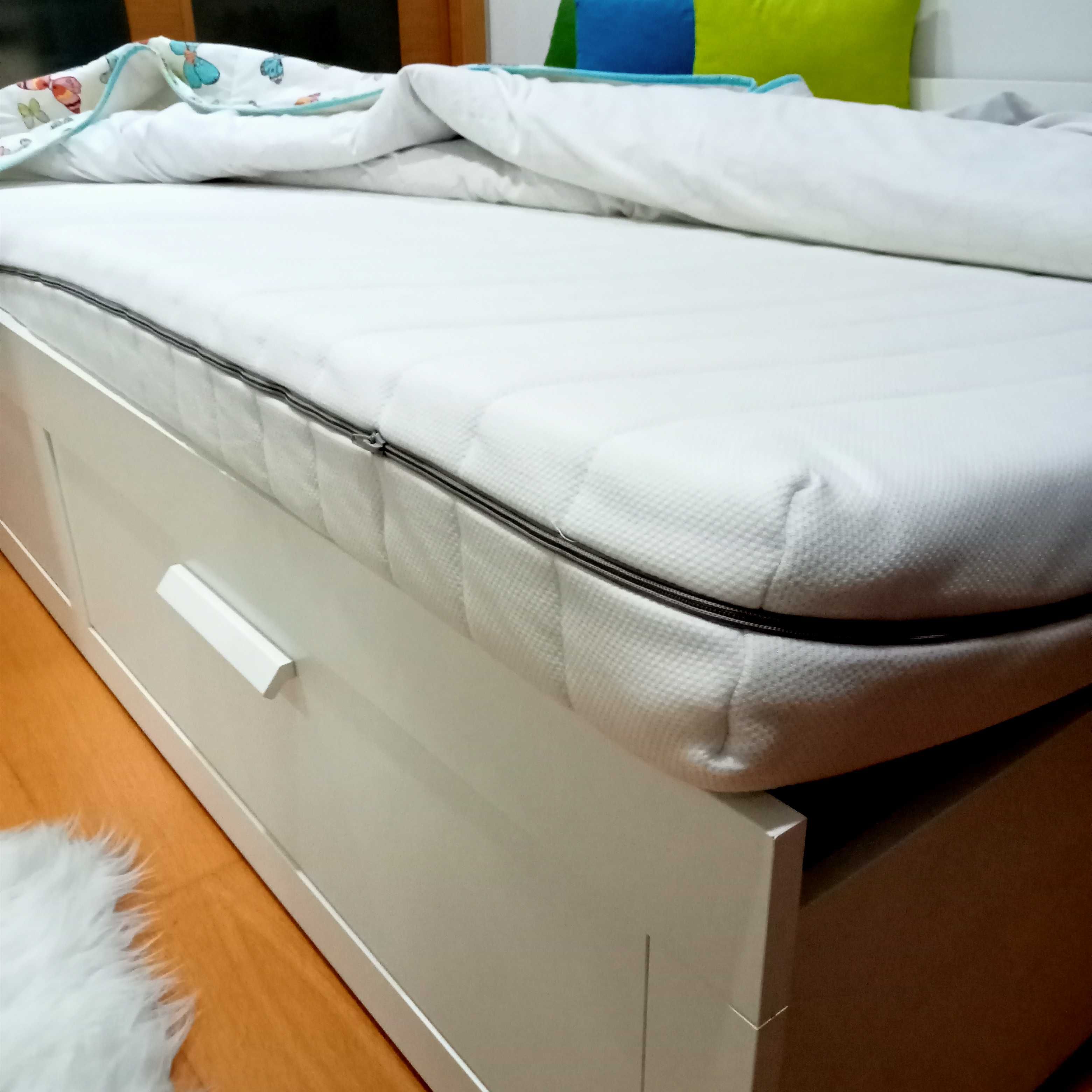Cama dupla individual IKEA brimnes