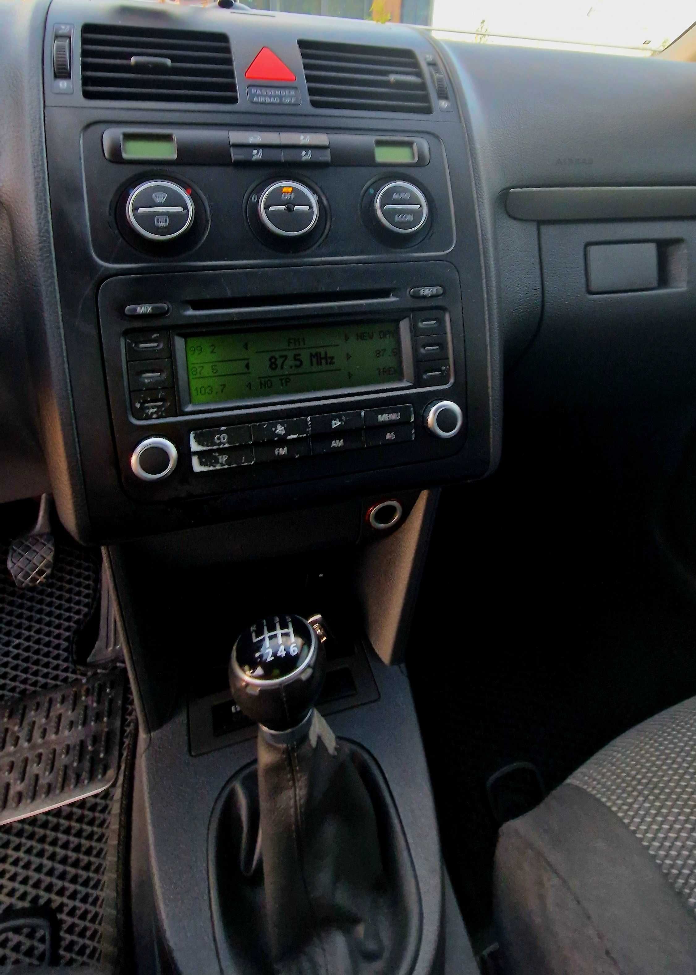 Volkswagen Touran 1T 1.6 FSI
